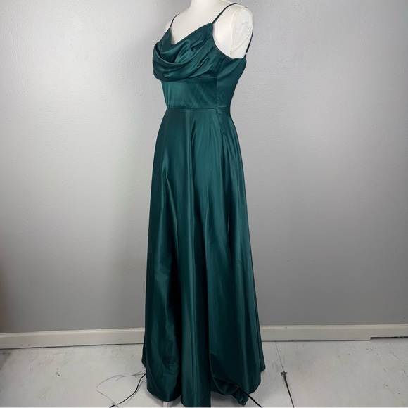 Emerald Green Flowy Satin A-Line Bridesmaid Prom Evening Gown Size 1/2 Next/Up - Picture 2 of 12